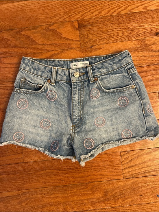 Zara Other - Zara Light Blue Denim Shorts with Pink Smiley Embroidery Girls 10